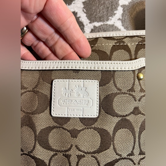 Coach Tan Crossbody Bag - Picture 3 of 15